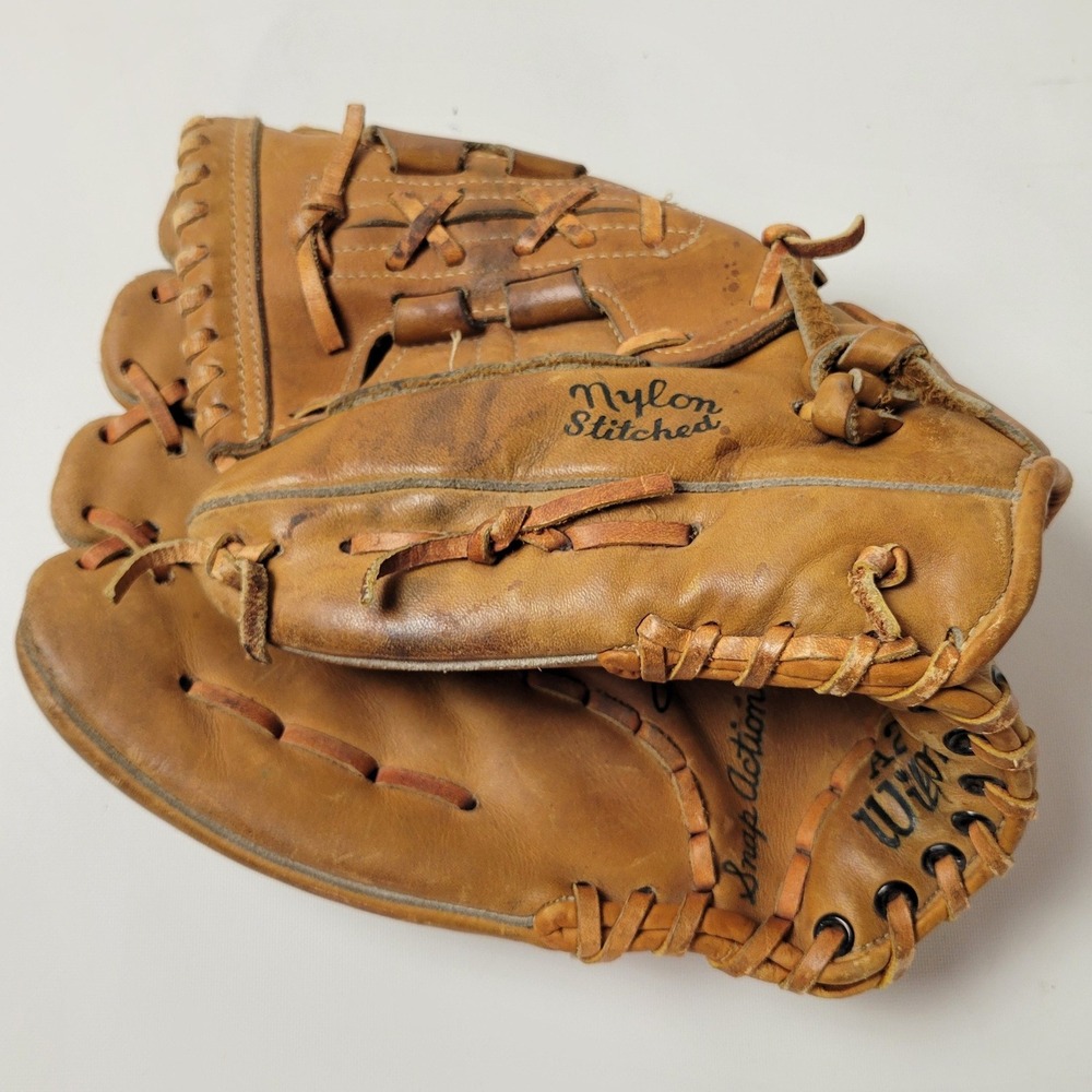 Wilson A2143 Jim Catfish Hunter Baseball Glove Left Hand Throw Tan Leather LHT